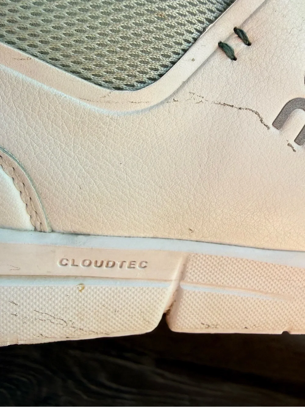 ON Cloud The Roger Advantage White Low-Top Sneakers